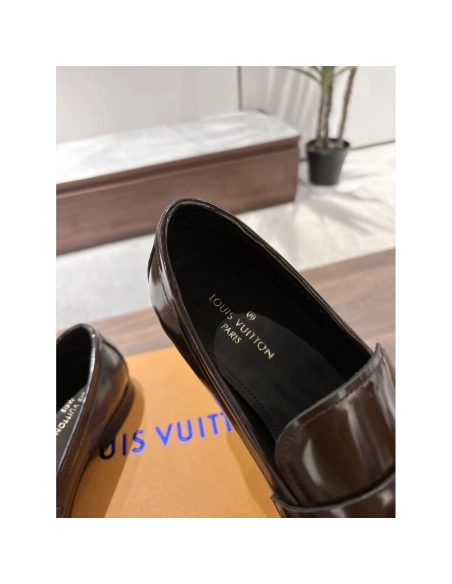 Louis Vuitton leather shoes 104,Louis Vuitton Leather Shoes,LOUIS VUITTON Sneakers,Business Shoes