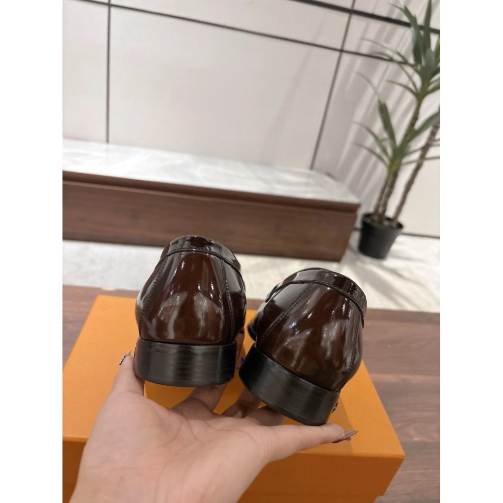 Louis Vuitton leather shoes 104,Louis Vuitton Leather Shoes,LOUIS VUITTON Sneakers,Business Shoes