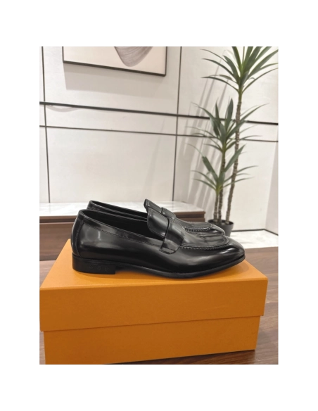 Louis Vuitton leather shoes 105,Louis Vuitton Leather Shoes,LOUIS VUITTON Sneakers,Business Shoes