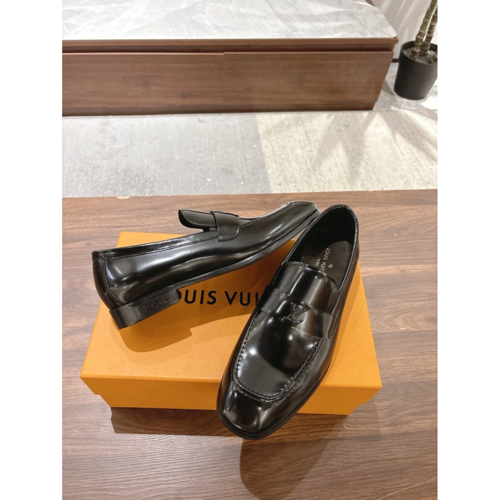 Louis Vuitton leather shoes 105,Louis Vuitton Leather Shoes,LOUIS VUITTON Sneakers,Business Shoes
