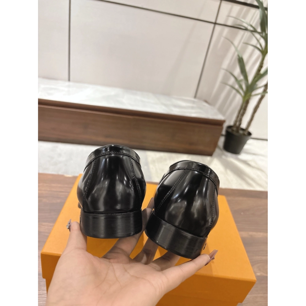 Louis Vuitton leather shoes 105,Louis Vuitton Leather Shoes,LOUIS VUITTON Sneakers,Business Shoes