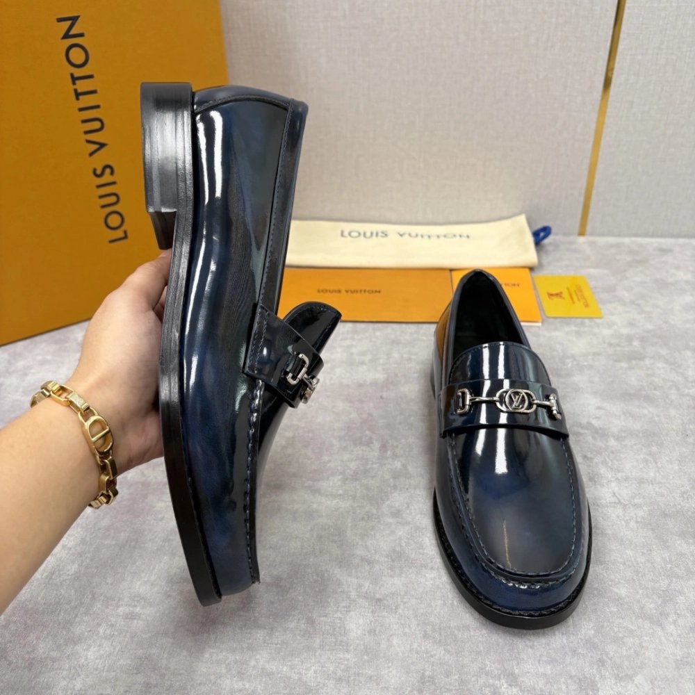 Louis Vuitton leather shoes 106,Louis Vuitton Leather Shoes,LOUIS VUITTON Sneakers,Business Shoes