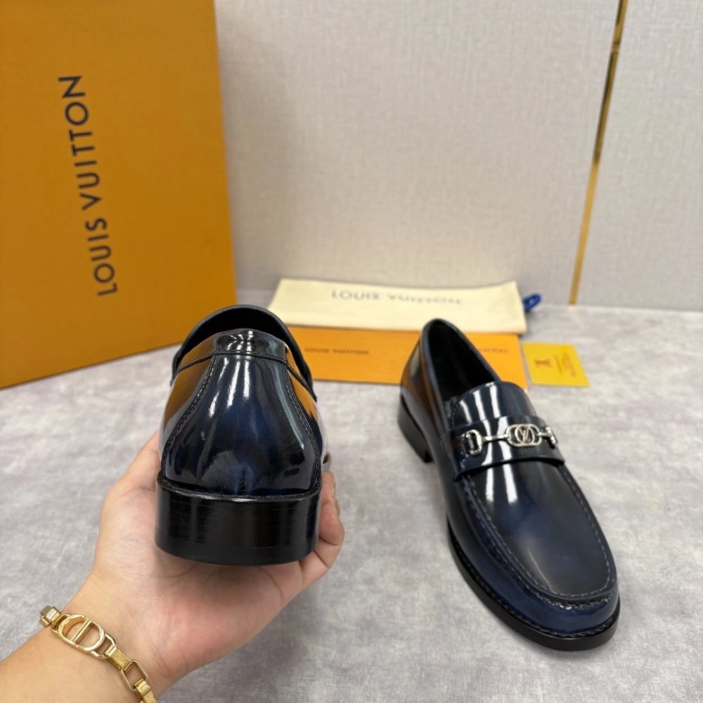 Louis Vuitton leather shoes 106,Louis Vuitton Leather Shoes,LOUIS VUITTON Sneakers,Business Shoes