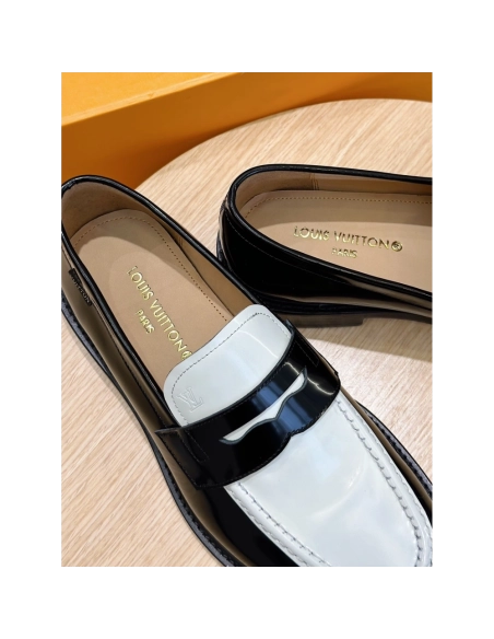 Louis Vuitton leather shoes 129,Louis Vuitton Leather Shoes,LOUIS VUITTON Sneakers,Business Shoes