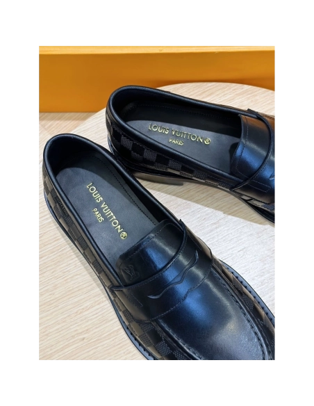 Louis Vuitton leather shoes 130,Louis Vuitton Leather Shoes,LOUIS VUITTON Sneakers,Business Shoes
