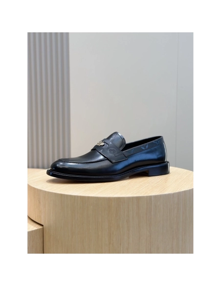 Louis Vuitton leather shoes 131,Louis Vuitton Leather Shoes,LOUIS VUITTON Sneakers,Business Shoes