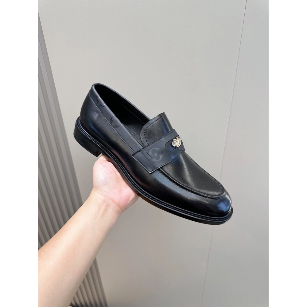 Louis Vuitton leather shoes 131,Louis Vuitton Leather Shoes,LOUIS VUITTON Sneakers,Business Shoes