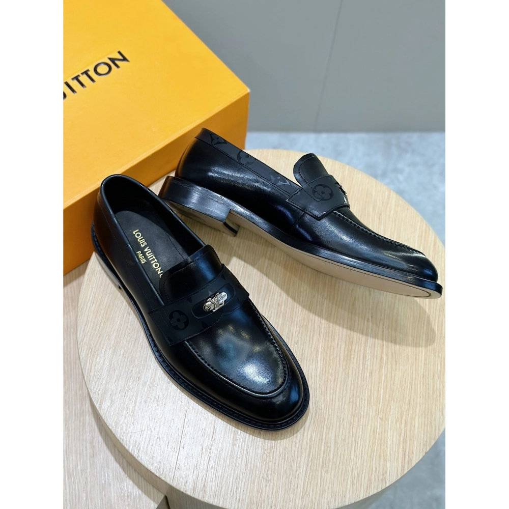 Louis Vuitton leather shoes 131,Louis Vuitton Leather Shoes,LOUIS VUITTON Sneakers,Business Shoes