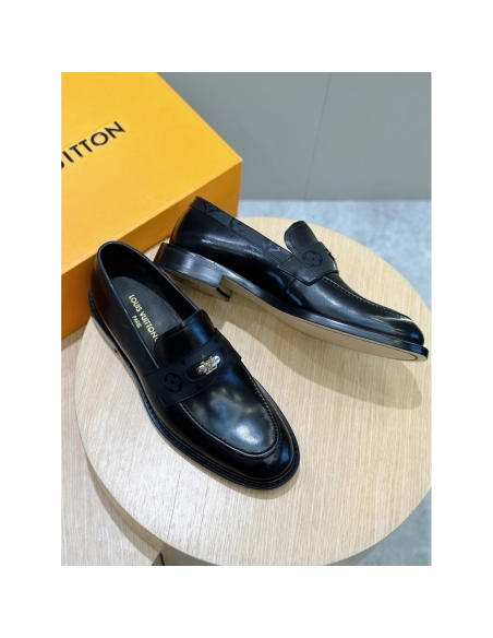 Louis Vuitton leather shoes 131,Louis Vuitton Leather Shoes,LOUIS VUITTON Sneakers,Business Shoes