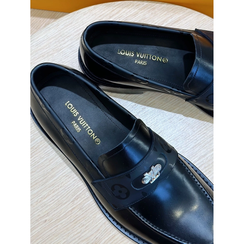 Louis Vuitton leather shoes 131,Louis Vuitton Leather Shoes,LOUIS VUITTON Sneakers,Business Shoes