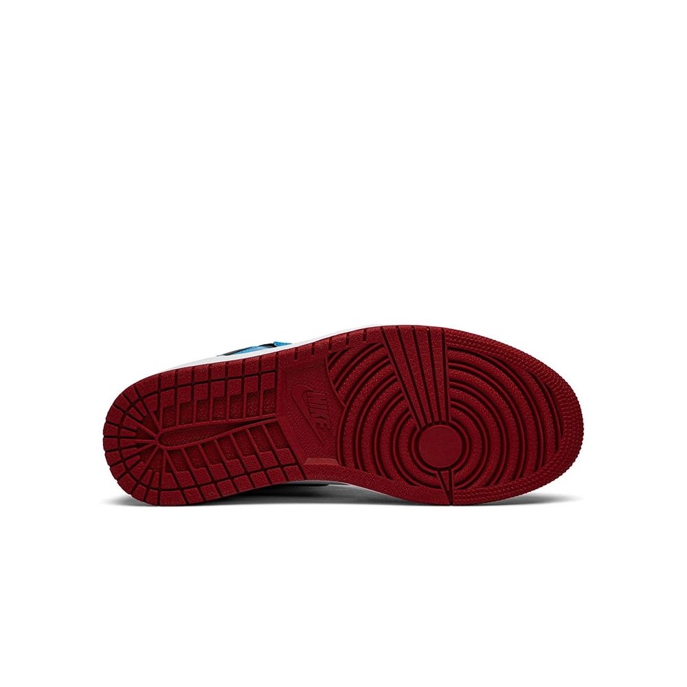 JORDAN 1 RETRO HIGH FEARLESS UNC CHICAGO CK5666 100,AIR JORDAN 1 HIGH,Air Jordan