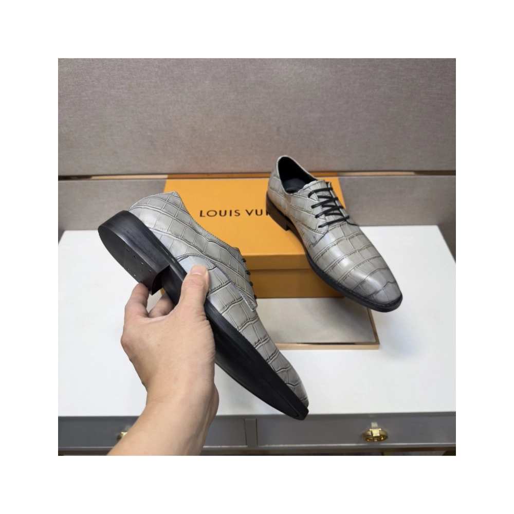 Louis Vuitton leather shoes 001,Louis Vuitton Leather Shoes,LOUIS VUITTON Sneakers,Business Shoes