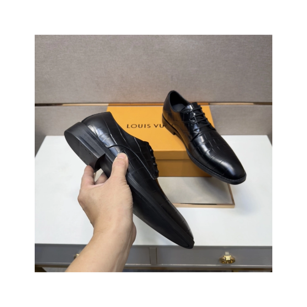 Louis Vuitton leather shoes 002,Louis Vuitton Leather Shoes,LOUIS VUITTON Sneakers,Business Shoes
