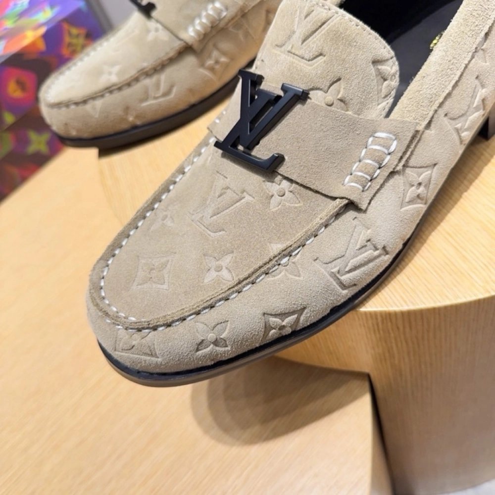 Louis Vuitton leather shoes 003,Louis Vuitton Leather Shoes,LOUIS VUITTON Sneakers,Business Shoes