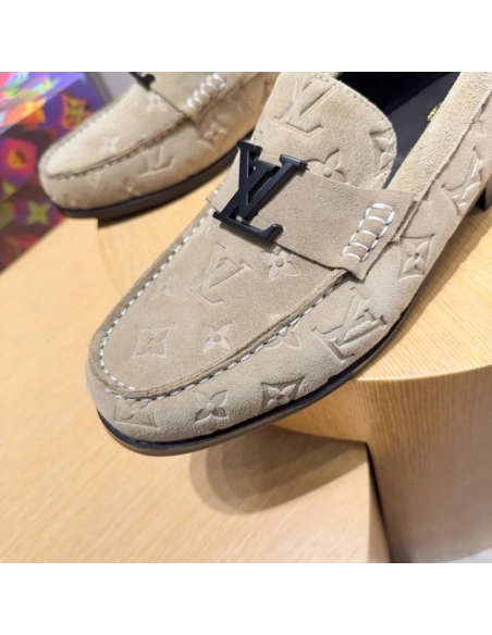 Louis Vuitton leather shoes 003,Louis Vuitton Leather Shoes,LOUIS VUITTON Sneakers,Business Shoes