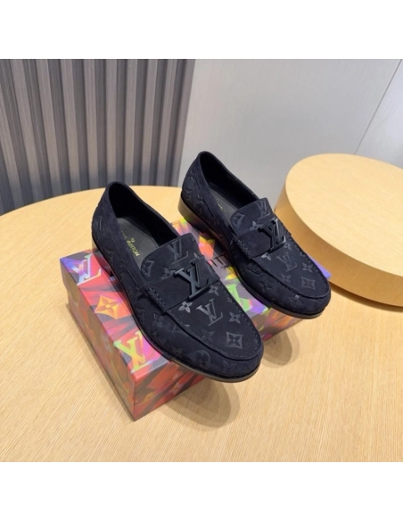 Louis Vuitton leather shoes 004,Louis Vuitton Leather Shoes,LOUIS VUITTON Sneakers,Business Shoes