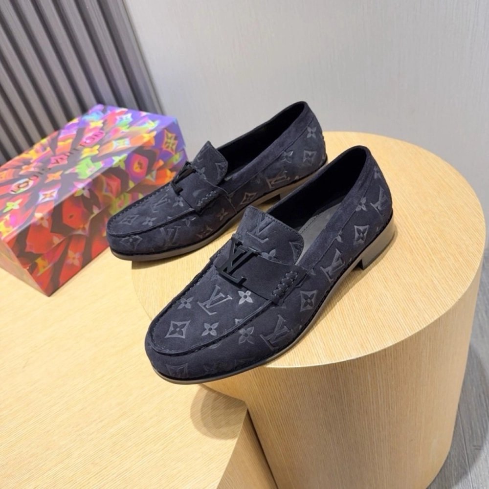 Louis Vuitton leather shoes 004,Louis Vuitton Leather Shoes,LOUIS VUITTON Sneakers,Business Shoes