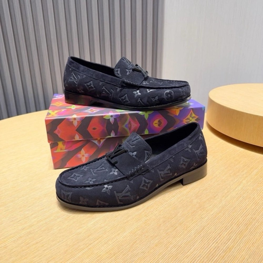 Louis Vuitton leather shoes 004,Louis Vuitton Leather Shoes,LOUIS VUITTON Sneakers,Business Shoes