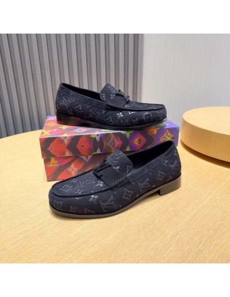 Louis Vuitton leather shoes 004,Louis Vuitton Leather Shoes,LOUIS VUITTON Sneakers,Business Shoes