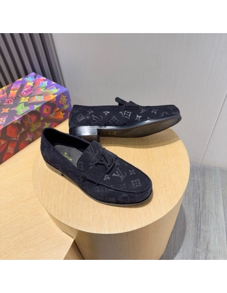 Louis Vuitton leather shoes 004,Louis Vuitton Leather Shoes,LOUIS VUITTON Sneakers,Business Shoes