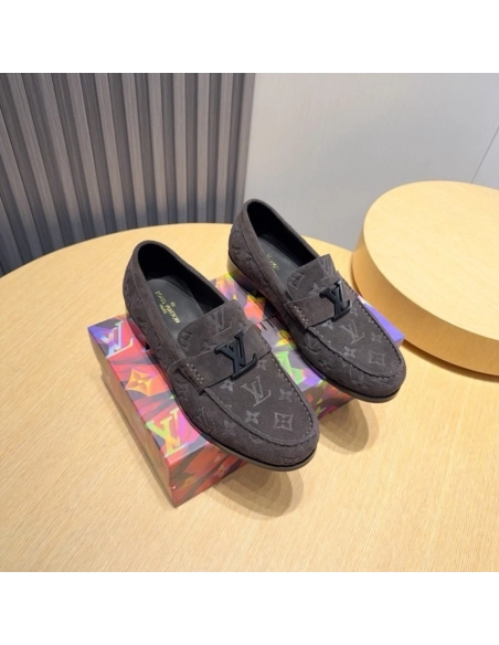 Louis Vuitton leather shoes 005,Louis Vuitton Leather Shoes,LOUIS VUITTON Sneakers,Business Shoes