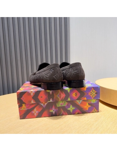Louis Vuitton leather shoes 005,Louis Vuitton Leather Shoes,LOUIS VUITTON Sneakers,Business Shoes