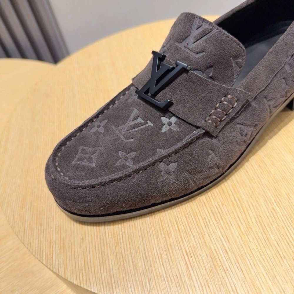 Louis Vuitton leather shoes 005,Louis Vuitton Leather Shoes,LOUIS VUITTON Sneakers,Business Shoes