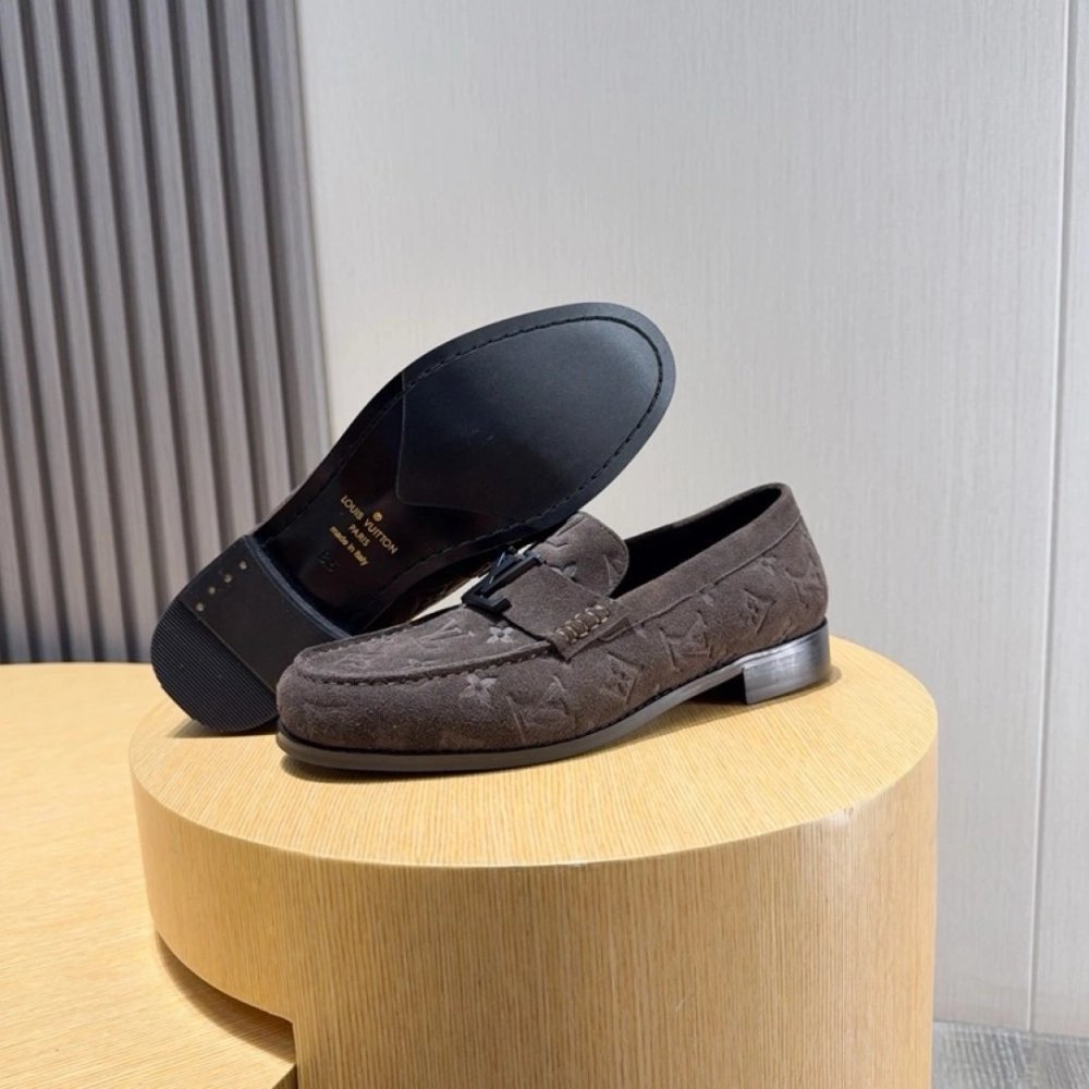 Louis Vuitton leather shoes 005,Louis Vuitton Leather Shoes,LOUIS VUITTON Sneakers,Business Shoes