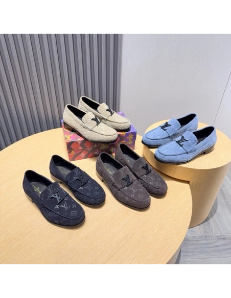 Louis Vuitton leather shoes 005,Louis Vuitton Leather Shoes,LOUIS VUITTON Sneakers,Business Shoes