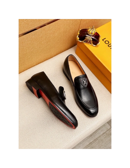 Louis Vuitton leather shoes 006,Louis Vuitton Leather Shoes,LOUIS VUITTON Sneakers,Business Shoes