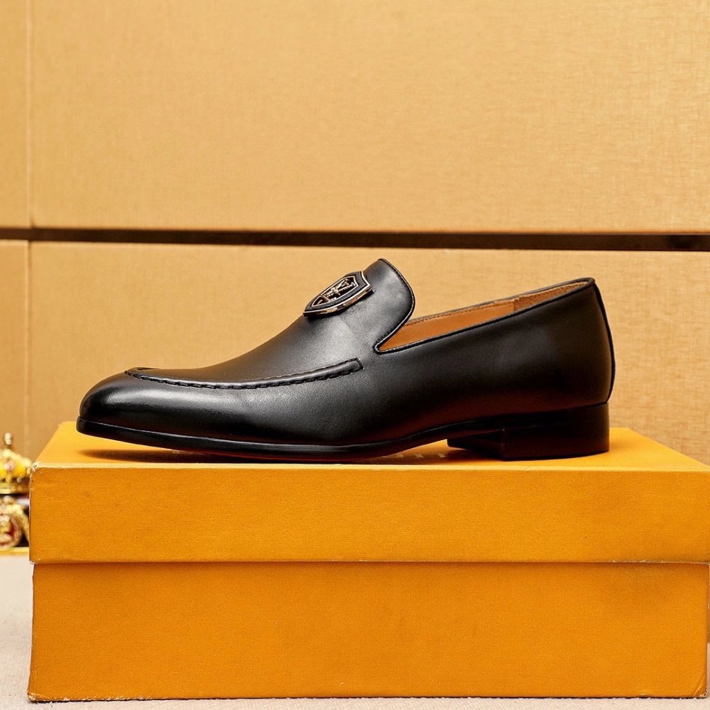 Louis Vuitton leather shoes 006,Louis Vuitton Leather Shoes,LOUIS VUITTON Sneakers,Business Shoes