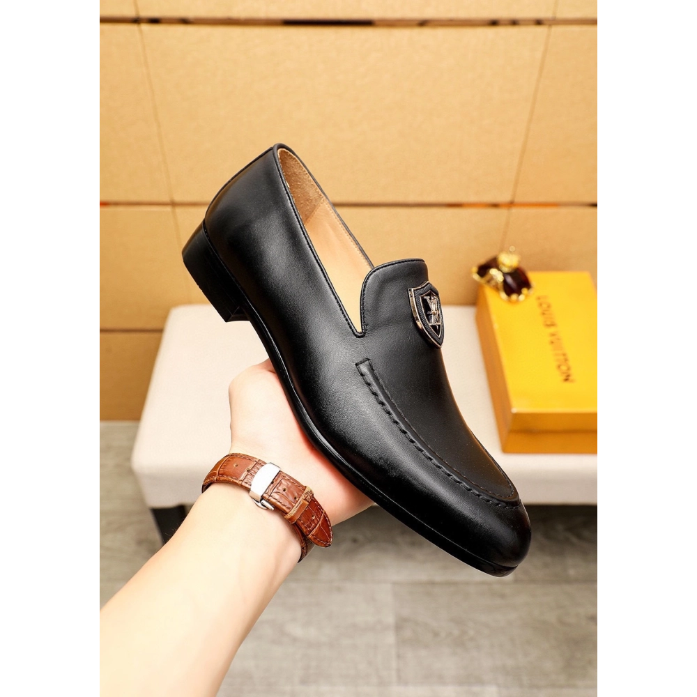 Louis Vuitton leather shoes 006,Louis Vuitton Leather Shoes,LOUIS VUITTON Sneakers,Business Shoes