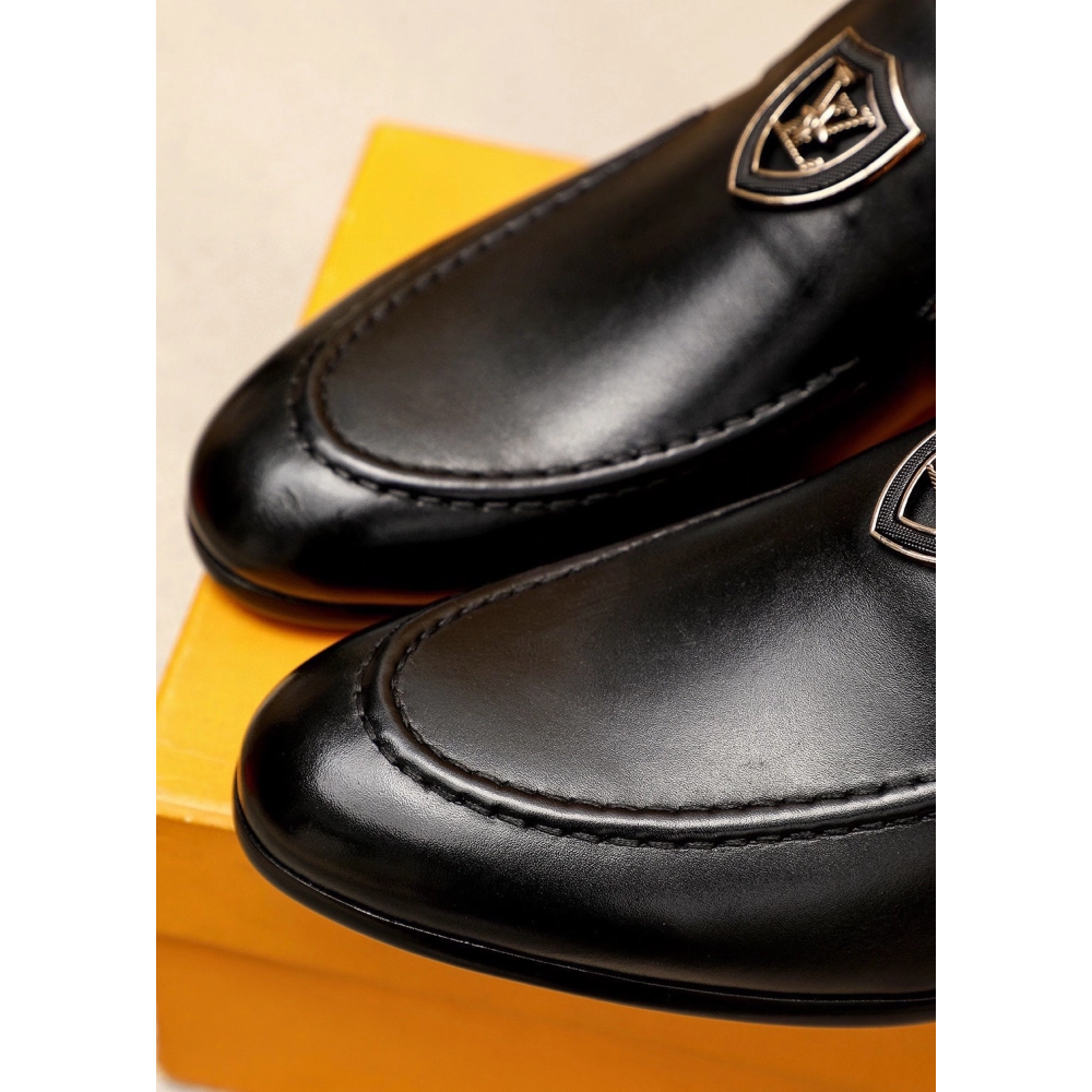 Louis Vuitton leather shoes 006,Louis Vuitton Leather Shoes,LOUIS VUITTON Sneakers,Business Shoes