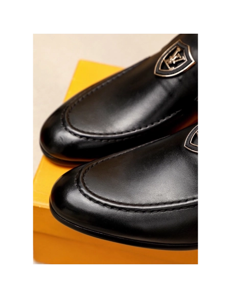 Louis Vuitton leather shoes 006,Louis Vuitton Leather Shoes,LOUIS VUITTON Sneakers,Business Shoes