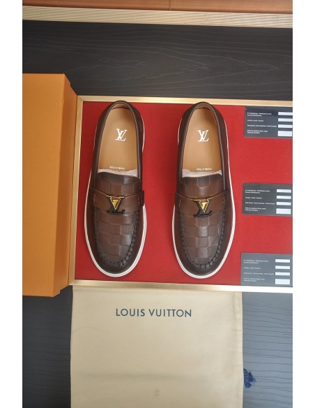 Louis Vuitton leather shoes 008,Louis Vuitton Leather Shoes,LOUIS VUITTON Sneakers,Business Shoes
