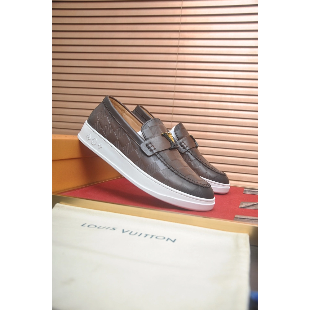 Louis Vuitton leather shoes 008,Louis Vuitton Leather Shoes,LOUIS VUITTON Sneakers,Business Shoes