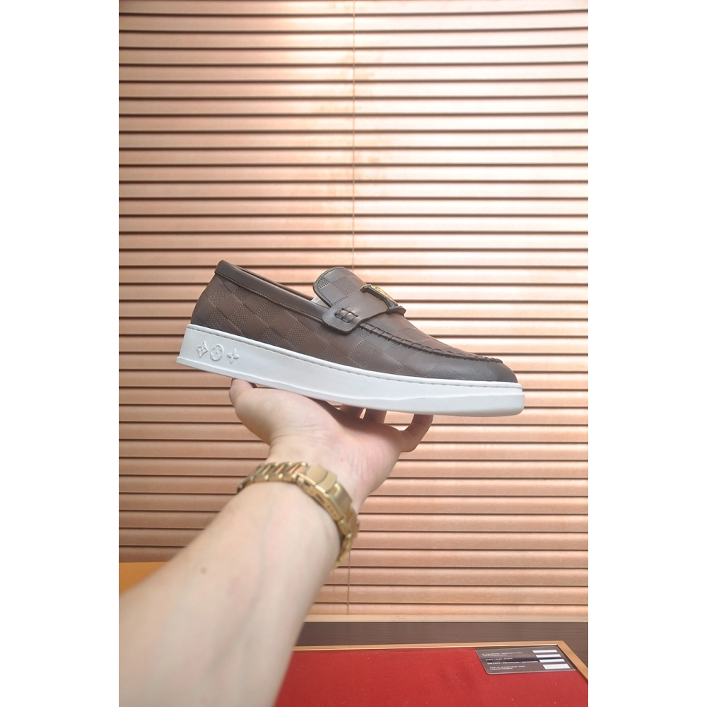 Louis Vuitton leather shoes 008,Louis Vuitton Leather Shoes,LOUIS VUITTON Sneakers,Business Shoes