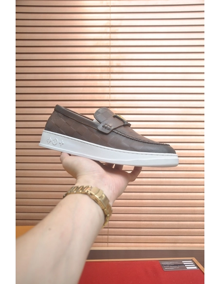 Louis Vuitton leather shoes 008,Louis Vuitton Leather Shoes,LOUIS VUITTON Sneakers,Business Shoes