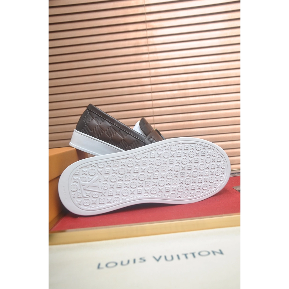 Louis Vuitton leather shoes 008,Louis Vuitton Leather Shoes,LOUIS VUITTON Sneakers,Business Shoes