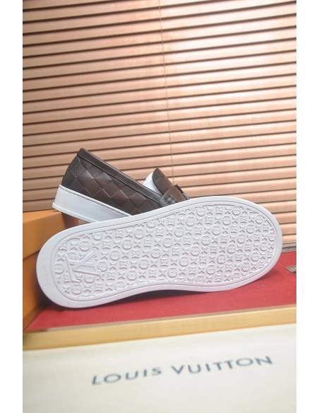 Louis Vuitton leather shoes 008,Louis Vuitton Leather Shoes,LOUIS VUITTON Sneakers,Business Shoes