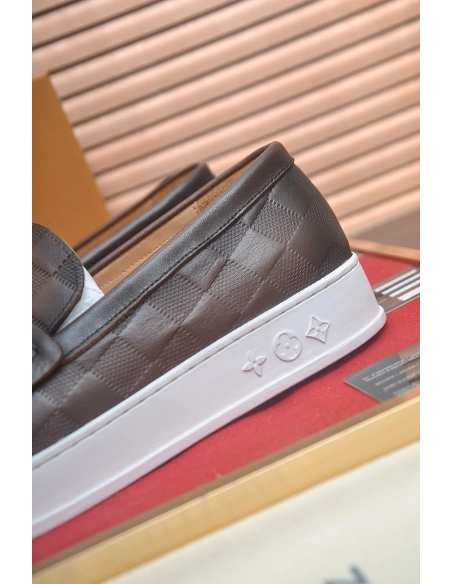 Louis Vuitton leather shoes 008,Louis Vuitton Leather Shoes,LOUIS VUITTON Sneakers,Business Shoes