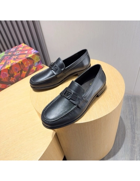 Louis Vuitton leather shoes 009,Louis Vuitton Leather Shoes,LOUIS VUITTON Sneakers,Business Shoes
