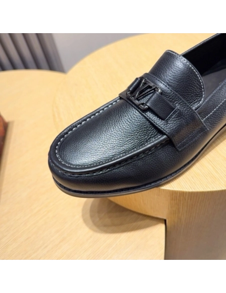 Louis Vuitton leather shoes 009,Louis Vuitton Leather Shoes,LOUIS VUITTON Sneakers,Business Shoes