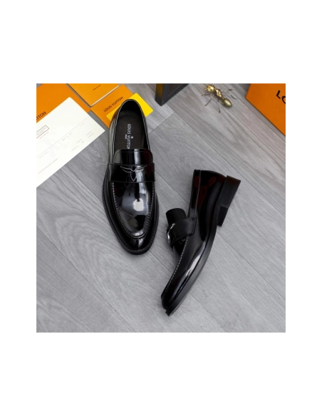 Louis Vuitton leather shoes 017,Louis Vuitton Leather Shoes,LOUIS VUITTON Sneakers,Business Shoes