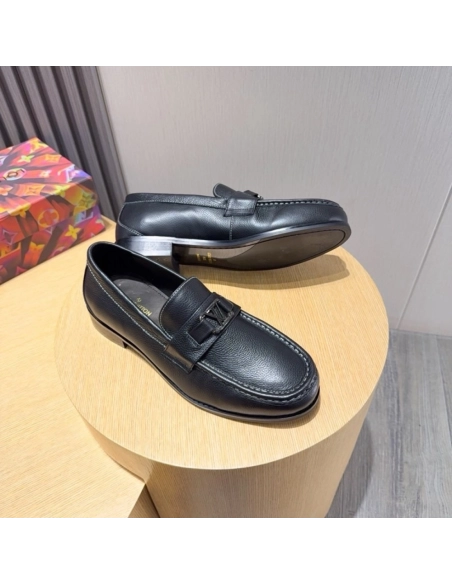 Louis Vuitton leather shoes 009,Louis Vuitton Leather Shoes,LOUIS VUITTON Sneakers,Business Shoes