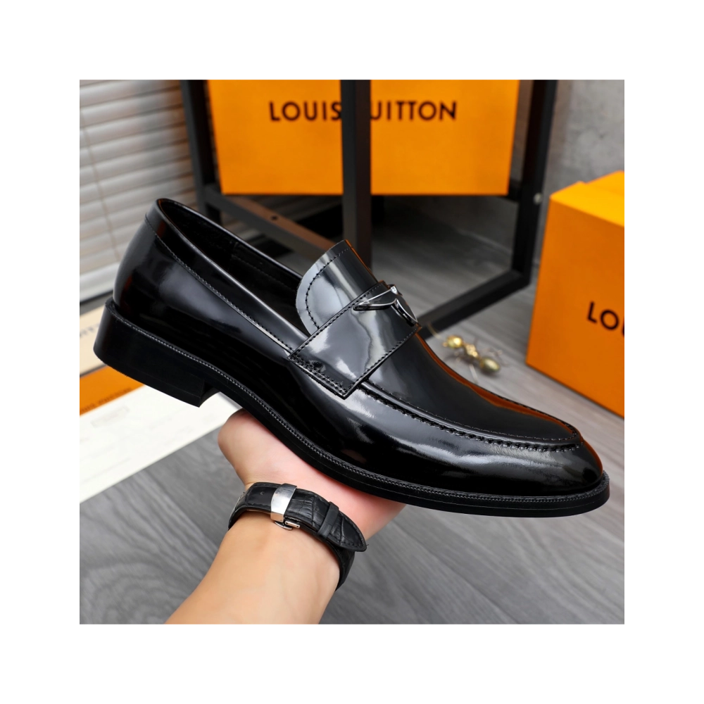 Louis Vuitton leather shoes 017,Louis Vuitton Leather Shoes,LOUIS VUITTON Sneakers,Business Shoes