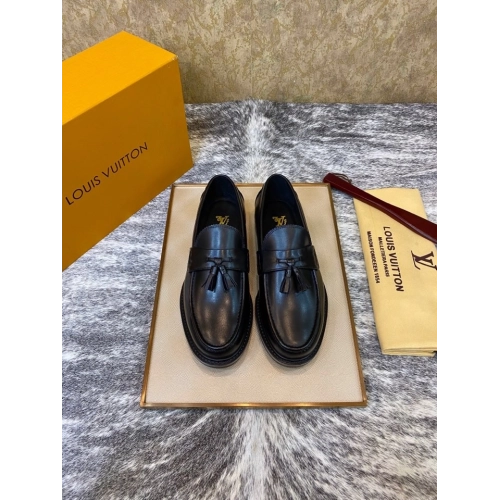 Louis Vuitton leather shoes 012,Louis Vuitton Leather Shoes,LOUIS VUITTON Sneakers,Business Shoes