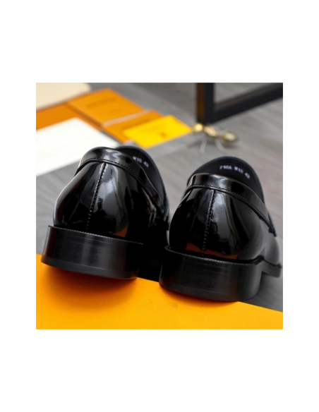 Louis Vuitton leather shoes 017,Louis Vuitton Leather Shoes,LOUIS VUITTON Sneakers,Business Shoes