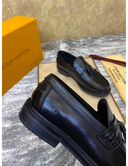 Louis Vuitton leather shoes 012,Louis Vuitton Leather Shoes,LOUIS VUITTON Sneakers,Business Shoes