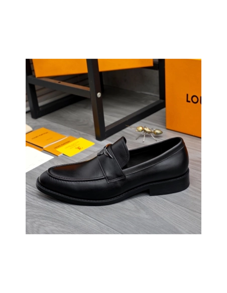 Louis Vuitton leather shoes 018,Louis Vuitton Leather Shoes,LOUIS VUITTON Sneakers,Business Shoes